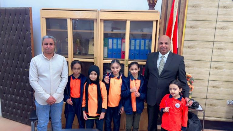 استقبال كلية العلوم لطلاب مدرسة ناصر الابتدائية المشتركه