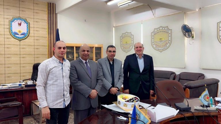 اطيب التهاني  للأستاذ/ هشام جلال – لتجديد تعيينه أميناً للكلية