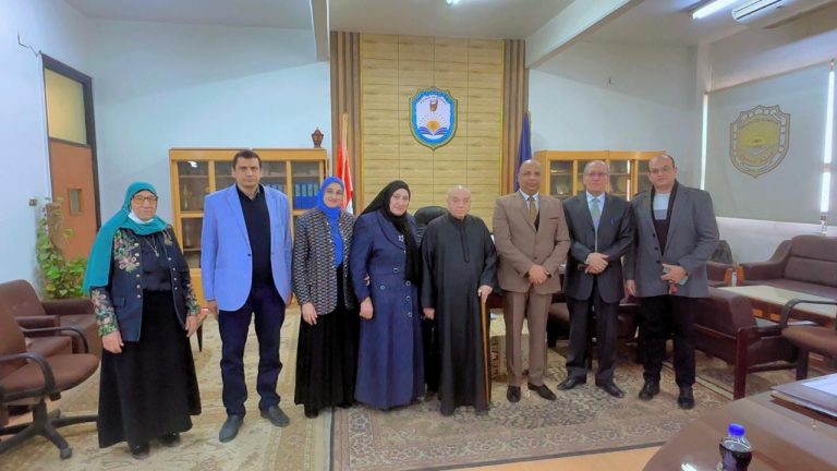 مناقشة رسالة الدكتوراه للباحثة/ مها محمد صديق