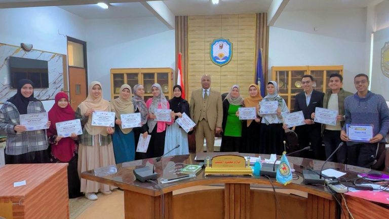 تكريم *الدفعة الرابعة* من طلاب فريق البحث العلمي الطلابي