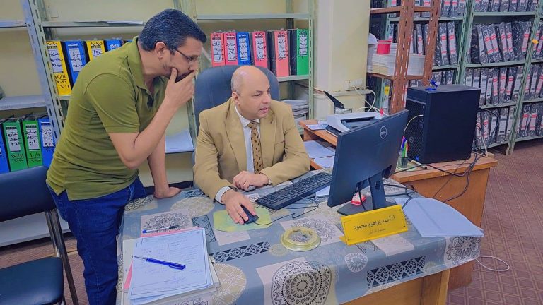 ا.د. عميد كلية العلوم يتابع تطور أعمال التحول الرقمي المتبع بالكلية