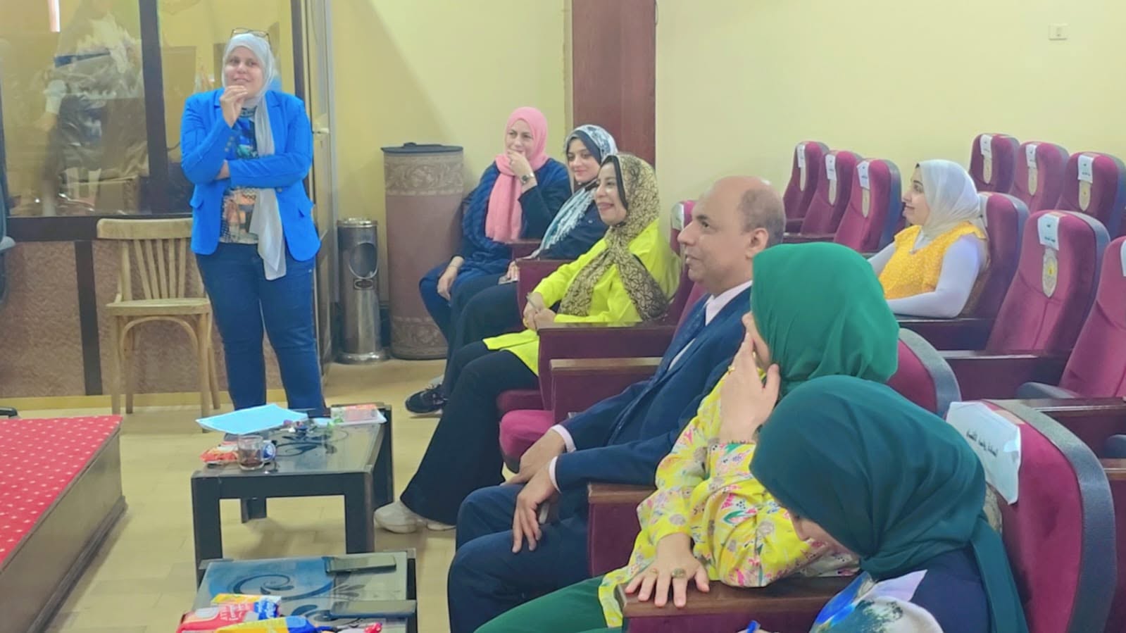 كلية العلوم تشهد فعاليات اليوم الثاني من دورة اللغة الإنجليزية للعاملين